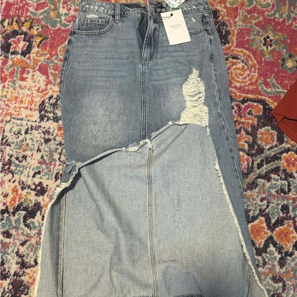 Hidden maxi skirt perfection condition. Medium